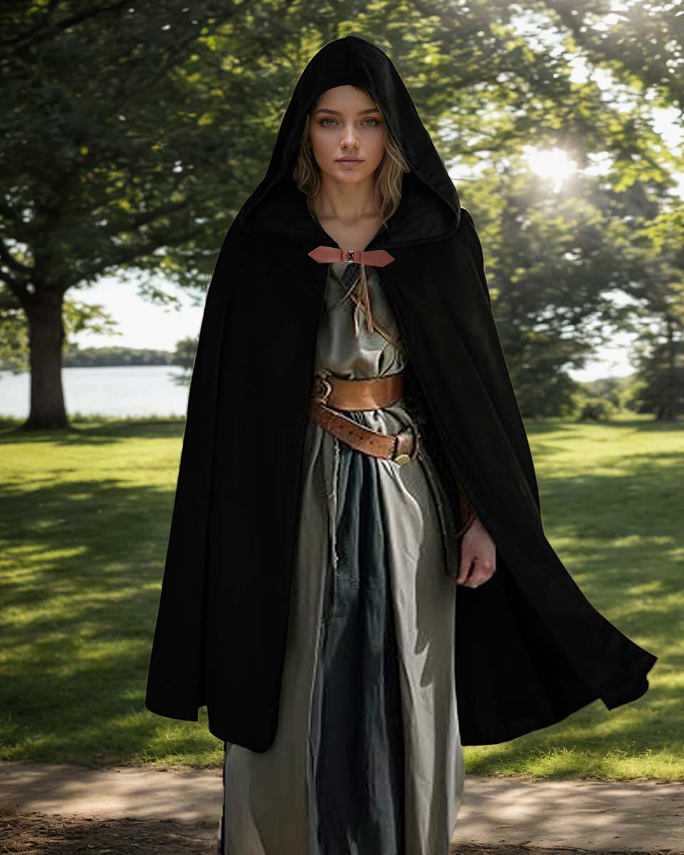 Medieval Renaissance Velvet Hobbit Cloak with Hood for Halloween Cosplay Costume - 2 Colors Available